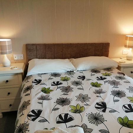 Lion Hotel Llanbister Kamer foto